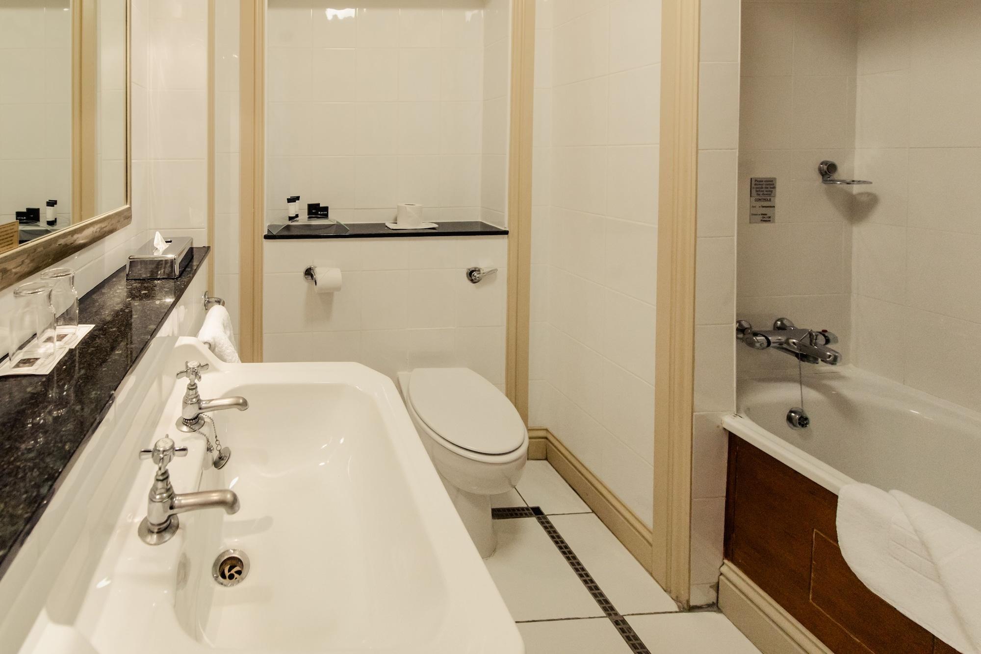 Carnegie Court Hotel Сордс Екстер'єр фото