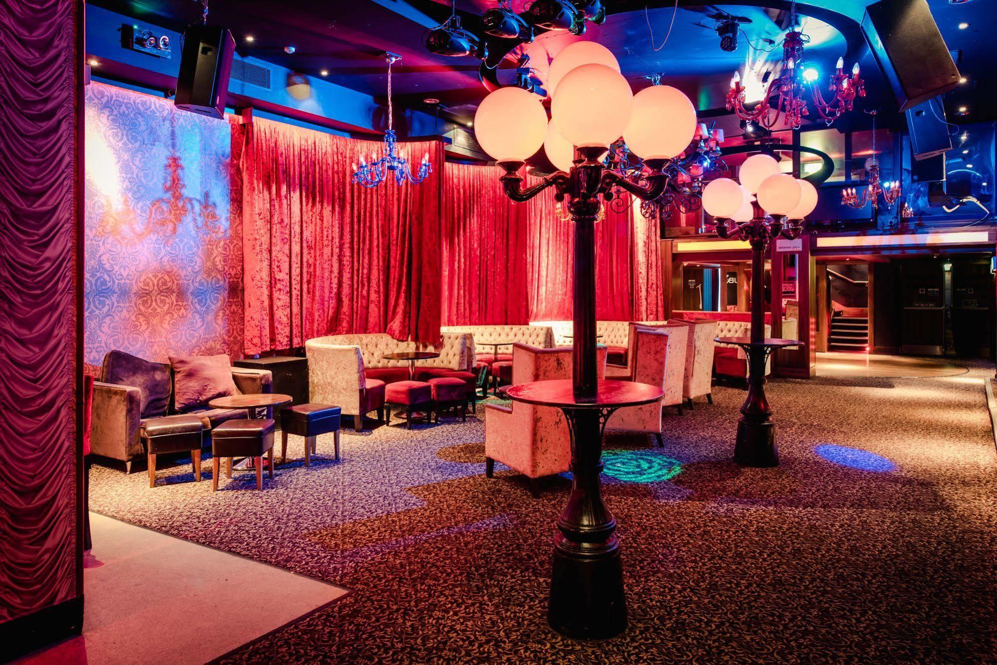 Carnegie Court Hotel Сордс Екстер'єр фото